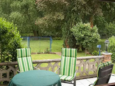 Ein Garten an der Unterkunft Ferienhaus, Lübben