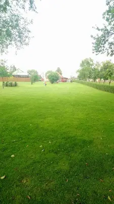 Ein Garten an der Unterkunft Pension Pawlak
