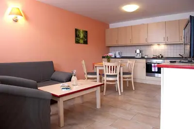 Küche/Küchenzeile in der Unterkunft Appartements Am Spreewaldfliess, Schlepzig