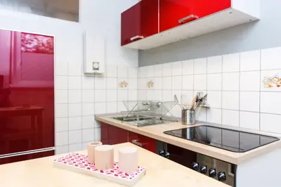 Küche/Küchenzeile in der Unterkunft Cosy flat in trendy Sprengelkiez (legal)