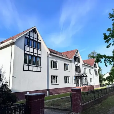 FC-Apartmenthaus Falkensee mit großem Garten und PKW Stellflächen