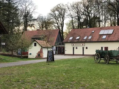 Das Gebäude in dem sich die Ferienwohnung befindet