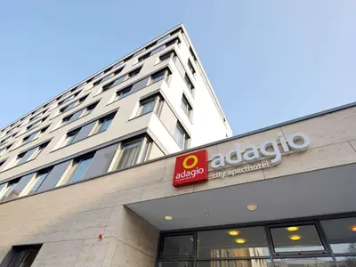 Ein Zertifikat, Auszeichnung, Logo oder anderes Dokument, das in der Unterkunft Aparthotel Adagio Berlin Kurfürstendamm ausgestellt ist