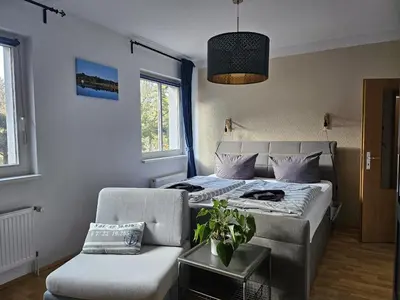Ein Sitzbereich in der Unterkunft Seepavillon Rheinsberg