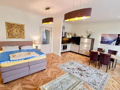 Küche/Küchenzeile in der Unterkunft Mediterrane Luxusferienwohnung 4, Berlin-Köpenick, Am Müggelsee
