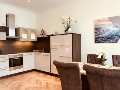 Küche/Küchenzeile in der Unterkunft Mediterrane Luxusferienwohnung 4, Berlin-Köpenick, Am Müggelsee