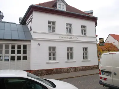 Das Gebäude in dem sich das Hotel befindet