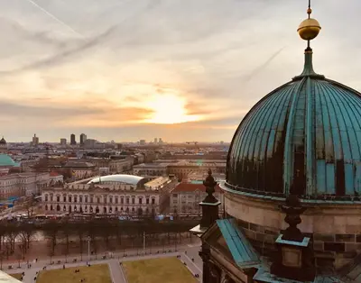 Blick auf den Sonnenuntergang/Sonnenaufgang von der Ferienwohnung aus oder aus der Nähe