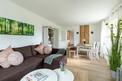 Ein Sitzbereich in der Unterkunft Charmantes Haus im Grünen nahe Berlin & Potsdam