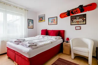 Ein Bett oder Betten in einem Zimmer der Unterkunft Ruhige Zimmer im Grünen
