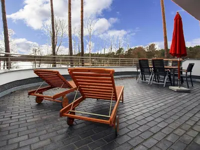 Ein Balkon oder eine Terrasse in der Unterkunft Villa Seeblick in Lychen