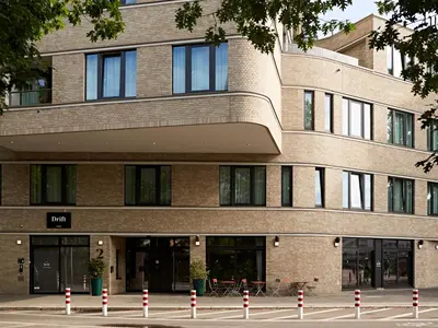 Das Gebäude in dem sich das Aparthotel befindet