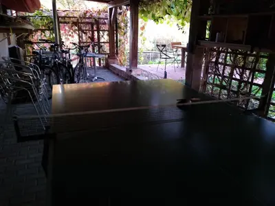 Ein Restaurant oder anderes Speiselokal in der Unterkunft Große Ferienwohnung in Peetzig am See
