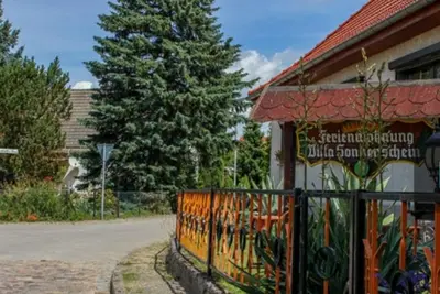 Ein Garten an der Unterkunft Villa Sonnenschein