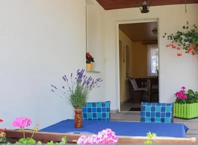 Ein Garten an der Unterkunft Villa Sonnenschein