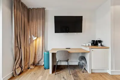 Küche/Küchenzeile in der Unterkunft Limehome Berlin Prenzlauer Allee - Digital Access