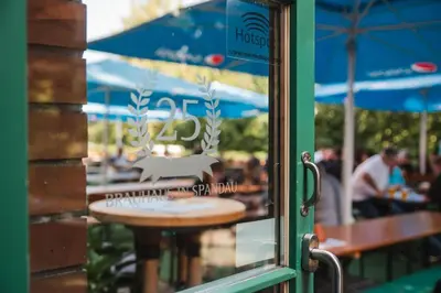 Ein Restaurant oder anderes Speiselokal in der Unterkunft Brauhaus in Spandau