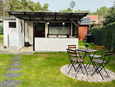 Ein Garten an der Unterkunft Haus Andrea