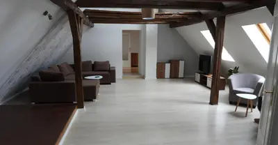 Ein Sitzbereich in der Unterkunft Ferienwohnung Olafs Werkstatt