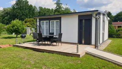 Ein Garten an der Unterkunft Kranichnest
