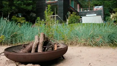 Ein Garten an der Unterkunft Poolvilla