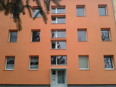 Das Gebäude in dem sich die Ferienwohnung befindet