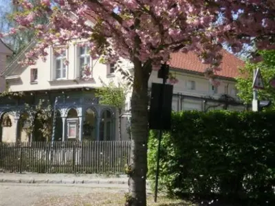 Ein Garten an der Unterkunft Altes Gärtnerhaus