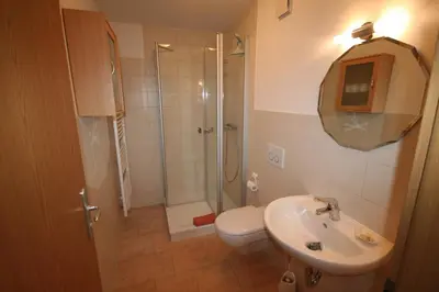 Ein Badezimmer in der Unterkunft Buntspecht Logis