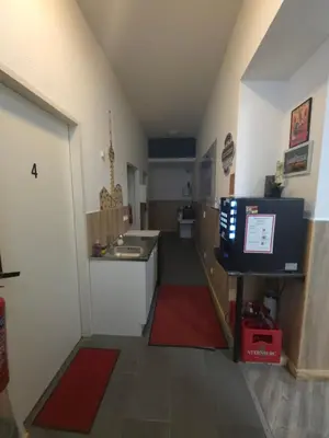 TV/Unterhaltungsangebot in der Unterkunft Kiez Box TwentyForSeven private room