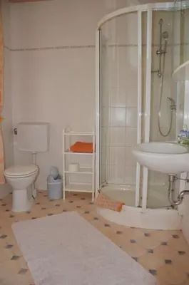 Ein Badezimmer in der Unterkunft Storchennest an der Spree in Radinkendorf