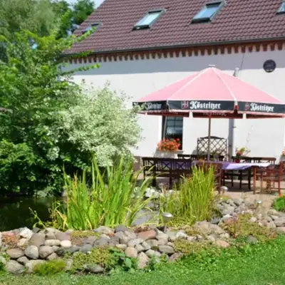 Storchennest an der Spree in Radinkendorf