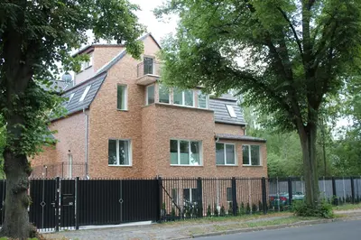 Das Gebäude in dem sich die Ferienwohnung befindet