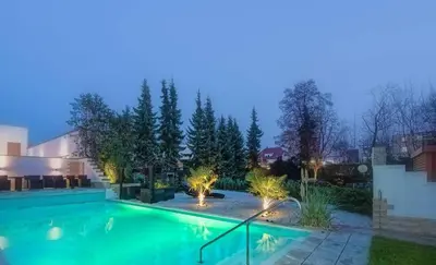 Der Swimmingpool an oder in der Nähe von HOLI DAY SPA Appartement 1