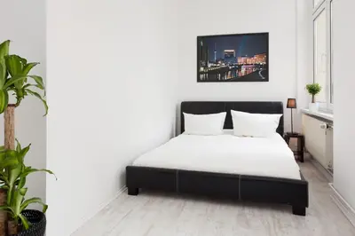 Ein Bett oder Betten in einem Zimmer der Unterkunft The Cloud