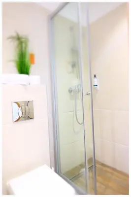 Ein Badezimmer in der Unterkunft Motel Plus Berlin