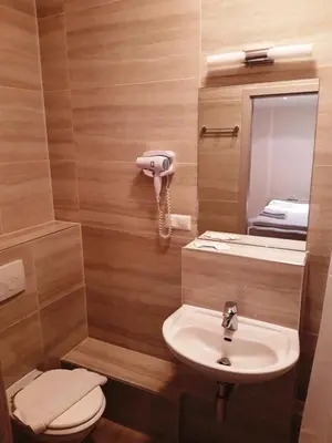 Ein Badezimmer in der Unterkunft LV Rooms & Apartments am Lützowplatz