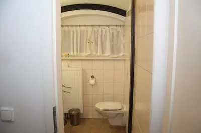 Ein Badezimmer in der Unterkunft Kunsthaus Kurgan