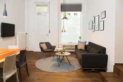 Ein Sitzbereich in der Unterkunft BENSIMON apartments Charlottenburg