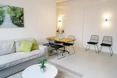 Ein Sitzbereich in der Unterkunft Madflats Hotel-Apartments S-Bahn Friedenau
