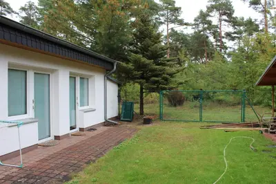 Ein Garten an der Unterkunft Königs Wusterhausen, Grünheide, Senzig