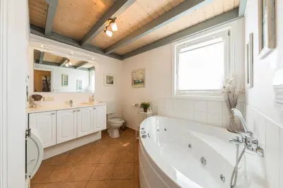 Ein Badezimmer in der Unterkunft SATAMA Sauna Resort & SPA