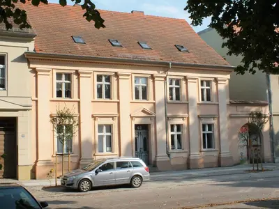 Das Gebäude in dem sich die Ferienwohnung befindet