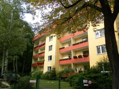 Das Gebäude in dem sich die Ferienwohnung befindet
