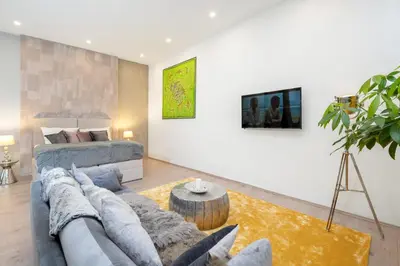 TV/Unterhaltungsangebot in der Unterkunft Cozy Einstein