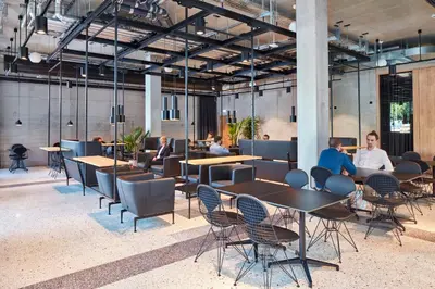 Ein Sitzbereich in der Unterkunft aletto Hotel Potsdamer Platz
