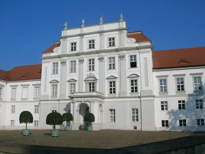 Das Gebäude in dem sich das Hotel befindet