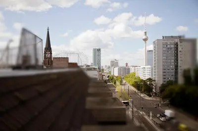 Ein allgemeiner Blick auf Berlin oder ein Stadtblick von des Hotels aus
