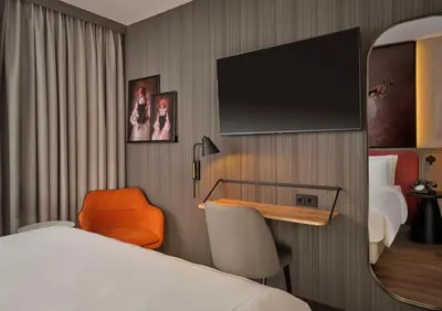 TV/Unterhaltungsangebot in der Unterkunft Radisson RED Berlin Kudamm