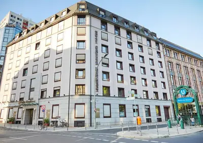 Das Gebäude in dem sich das Hotel befindet