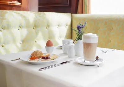 Essen im Hotel oder in der Nähe